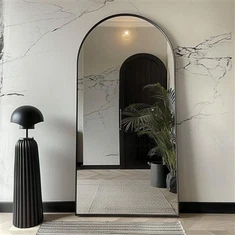 Kovové zarámované zrkadlo